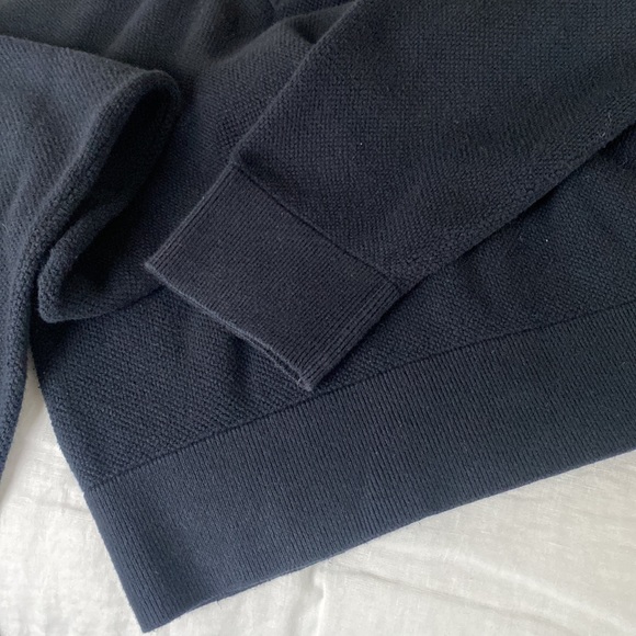 Men’s GAP Pique 3/4 Button Navy Sweater - Picture 7 of 8